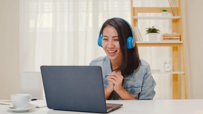 Onboarding New Employees Virtually: 4 Simple Tips